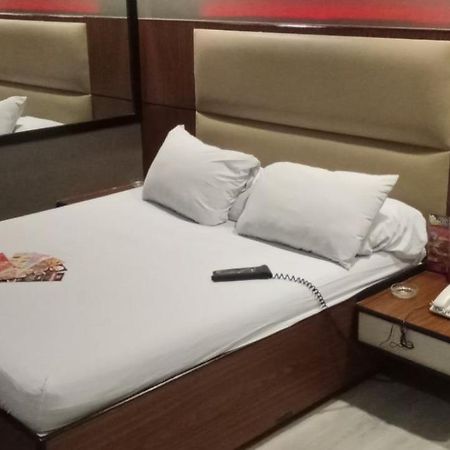 פאסאי Hotel Sogo Buendia מראה חיצוני תמונה