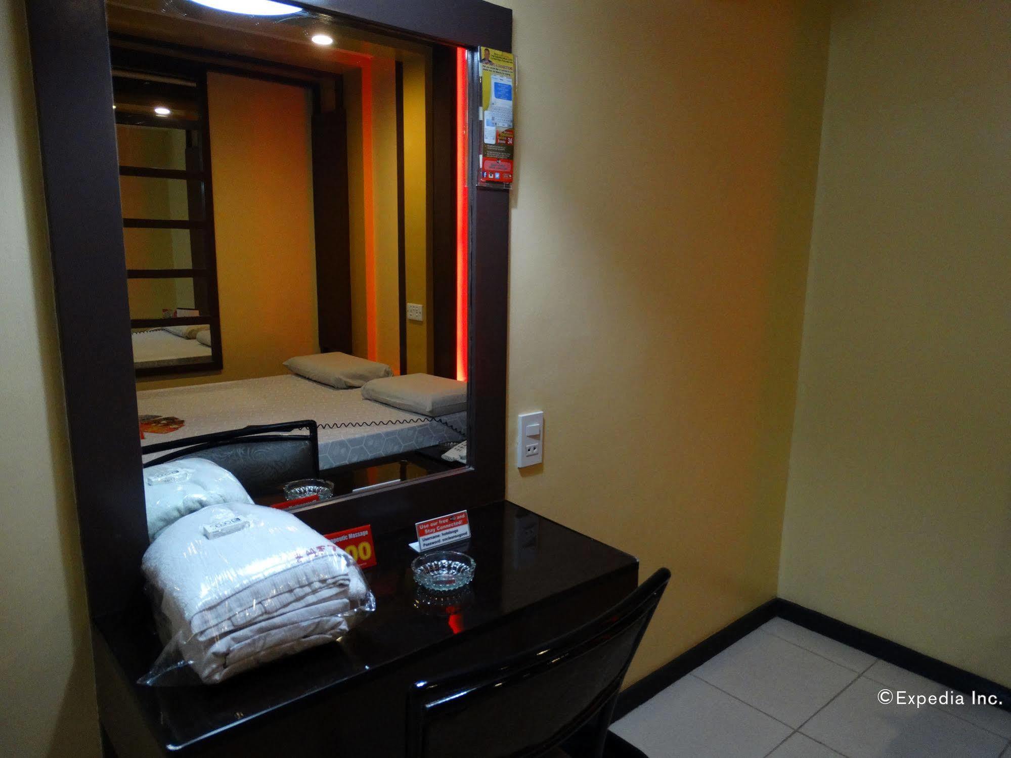 פאסאי Hotel Sogo Buendia מראה חיצוני תמונה