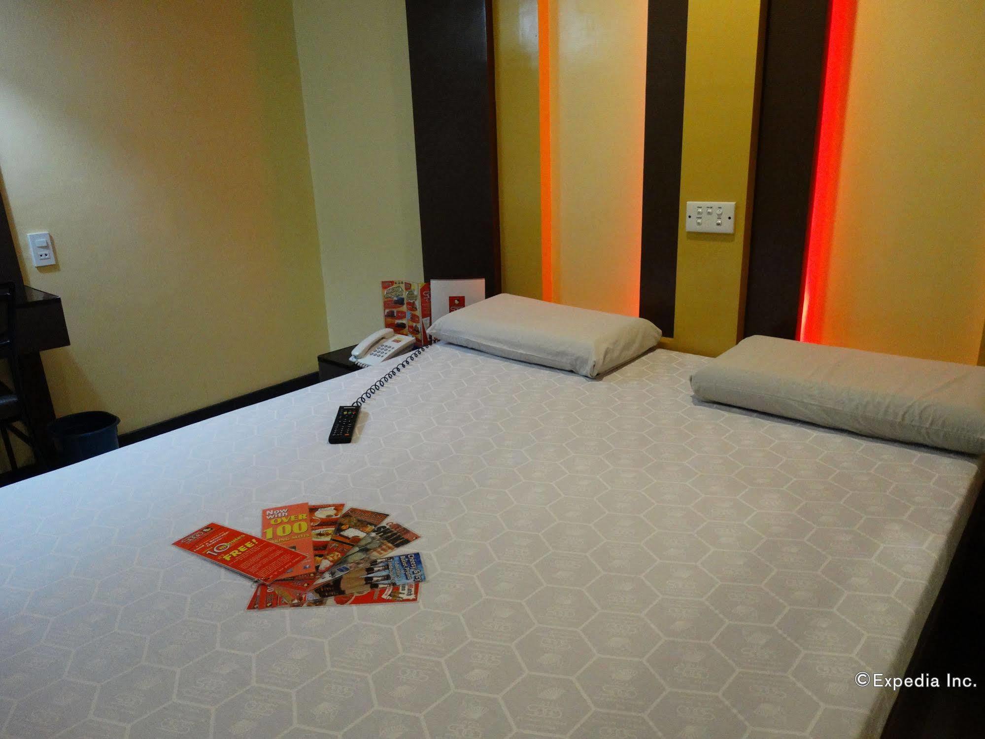 פאסאי Hotel Sogo Buendia מראה חיצוני תמונה