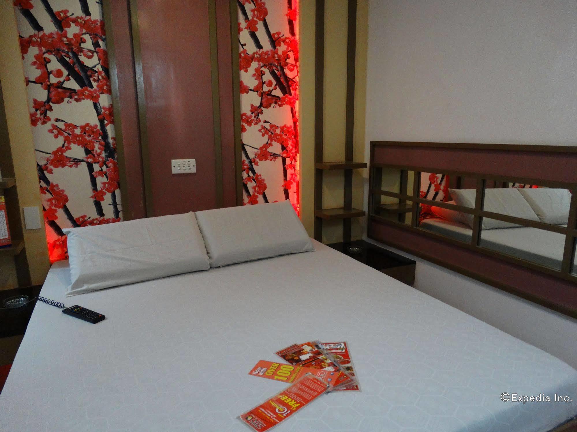 פאסאי Hotel Sogo Buendia מראה חיצוני תמונה